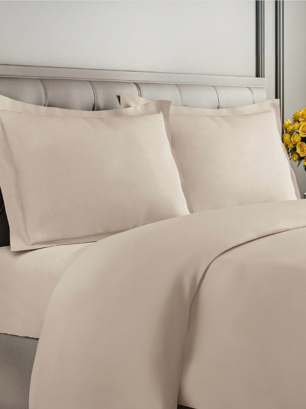 NWT CGK Unlimited Premium Microfiber
Duvet Cover Set, Full Size